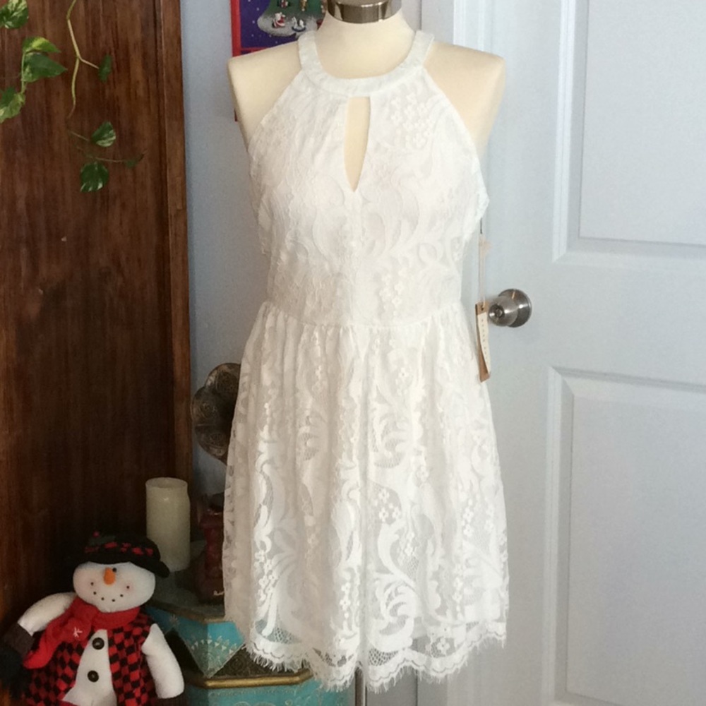 Ivory lace party dress